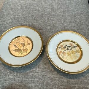 VINTAGE ART OF CHOKIN 24K GOLD EDGED 6” PLATE WITH FLOWER DESIGN two pla…
